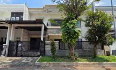 dijual rumah pakuwon city