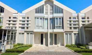 dijual rumah pakuwon city