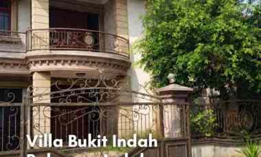 dijual rumah pakuwon city