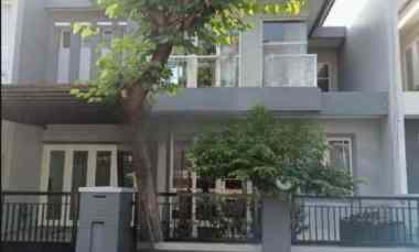 dijual rumah pakuwon city