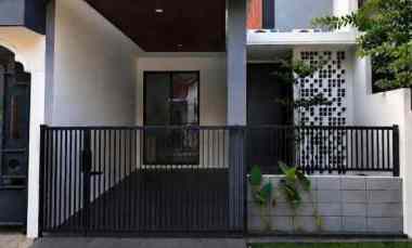 dijual rumah pakuwon city