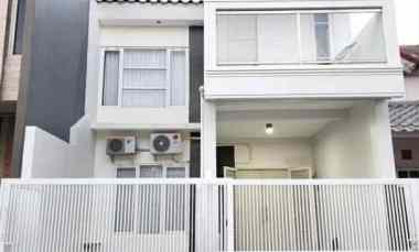 dijual rumah pakuwon city cluster taman