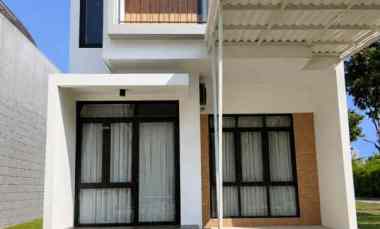 dijual rumah pakuwon city grand island