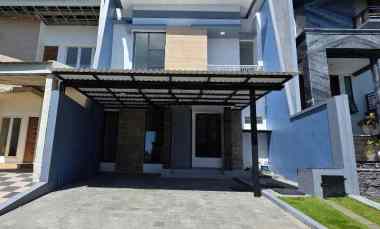 dijual rumah pakuwon city palm beach