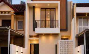 Rumah Baru Siap Huni Row Jalan 5 Mobil Selangkah ke Pakuwon City Mall