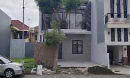 Brand New House 2 Lantai di Pakuwon City dekat Keputih, Mulyosari