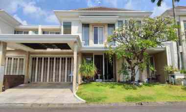 dijual rumah pakuwon indah