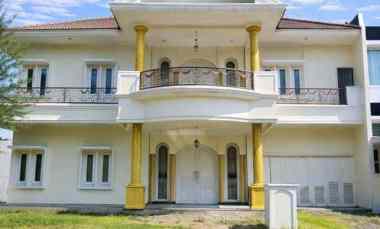 dijual rumah pakuwon indah