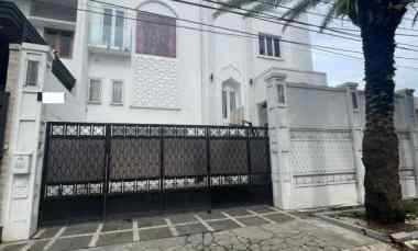 dijual rumah pamulang