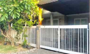 dijual rumah pantai mentari