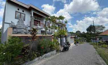 dijual rumah pasekan abiantuwung