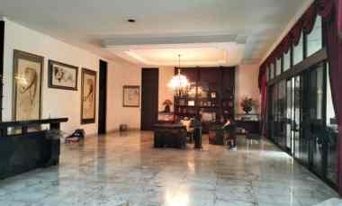 dijual rumah patimura raya