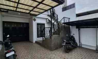 dijual rumah pegujaten