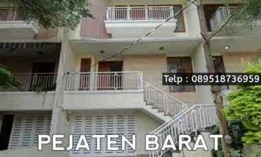 Pejaten Barat - Brand New Modern House Siap Huni dalam Townhouse