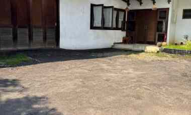 Pejaten Barat - Rumah Tinggal Siap Huni dengan Private Entrance