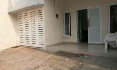 Sewakan Rumah Hook Mewah di Pejaten Timur, Pasar Minggu, Jakarta Selat