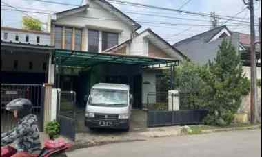 Dijual Rumah 2 Lantai Siap Huni Lokasi Strategis Pekayon Jaya Bekasi