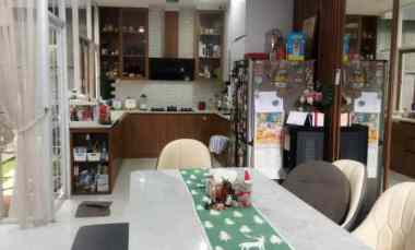 dijual rumah pelangi gading residence