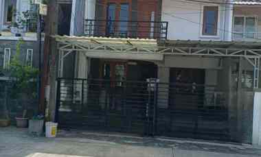 dijual rumah pelepah indah kelapa