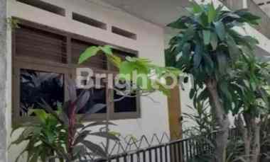 Peneleh, Rumah Second Row Jalan 3 Mobil Harga Nego Tipis