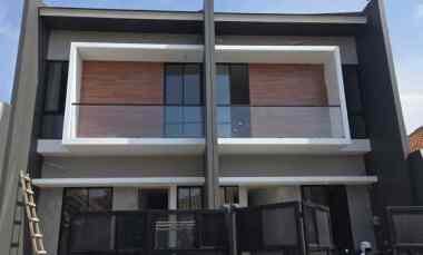 Rumah Baru Minimalis Modern di Perum Penjaringan Sari Rungkut Surabaya