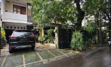 dijual rumah pertigious residence