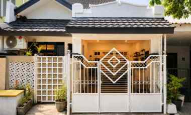 Rumah Murah Semi Furnished di Perumahan Babatan Pilang Wiyung Surabaya