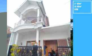 Rumah Bagus 2 Lantai Kokoh di Kelilingi Fasum Perum Banjararum Malang