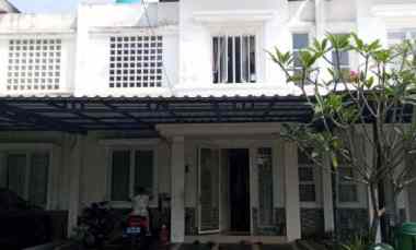 dijual rumah perum kiara residence