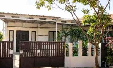 dijual rumah perum pesona asri