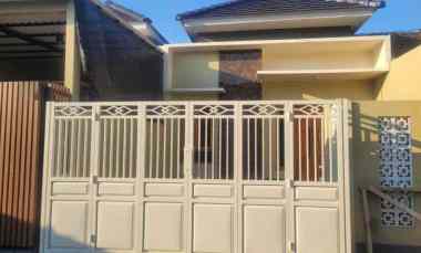 dijual rumah perum pondok menggala