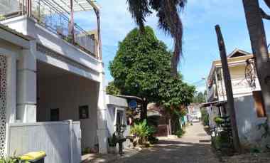 dijual rumah perum pujangga alam