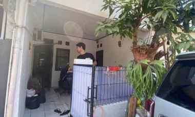 dijual rumah perum puspa raya graha