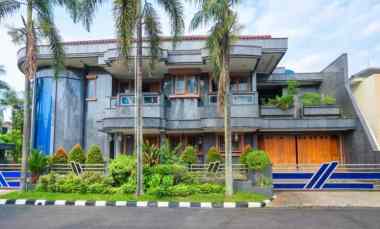 dijual rumah perum tanjung barat indah