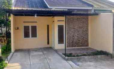 dijual rumah perumahan baiti jannaty jl