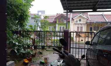 dijual rumah perumahan bulevar hijau