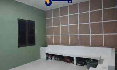 dijual rumah perumahan duta bumi 1