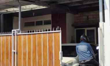 dijual rumah perumahan graha unika