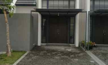 dijual rumah perumahan grand sunrise