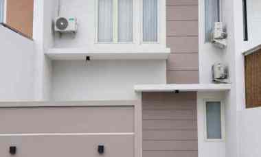 dijual rumah perumahan green mansion