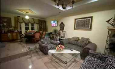 dijual rumah perumahan jatinegara baru