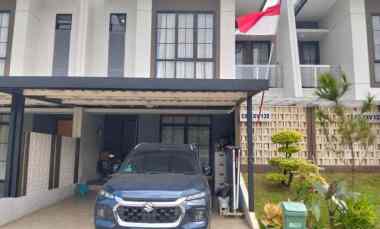 dijual rumah perumahan metland transyogie