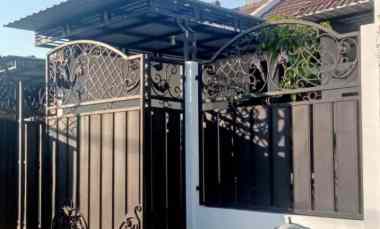 dijual rumah perumahan palm oasis