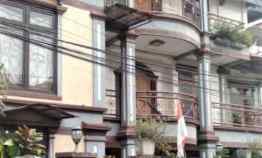 dijual rumah perumahan perumnas klender