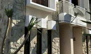 dijual rumah perumahan pesanggrahan kusuma