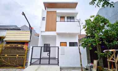 dijual rumah perumahan pesona anggrek