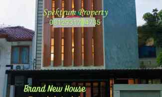 Rumah Baru 4 Lantai di Pondok Indah, Siap Huni Lt.136 Lb.400 Rp.9,5M