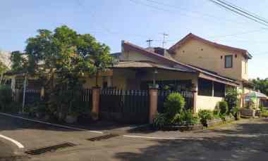 Rumah Hook Hitung Tanah di Perumahan Sulfat Blimbing Malang Kota