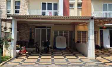 dijual rumah perumahan summarecon