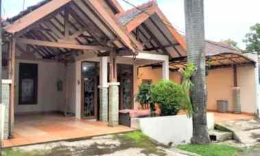 dijual rumah perumahan taman persada